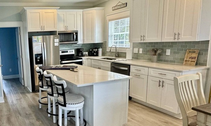 Surfside Beach House | Ocean Lakes, Deep Blue, Complementary Golf Cart