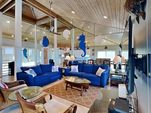 Crescent Beach House | Ocean Pearl