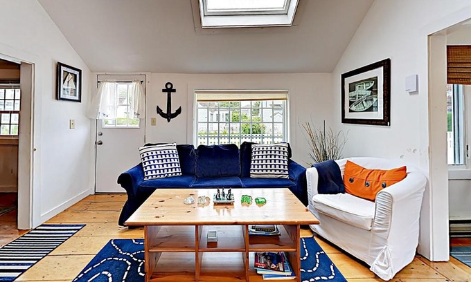 Mashpee House | Ocean Point Oasis