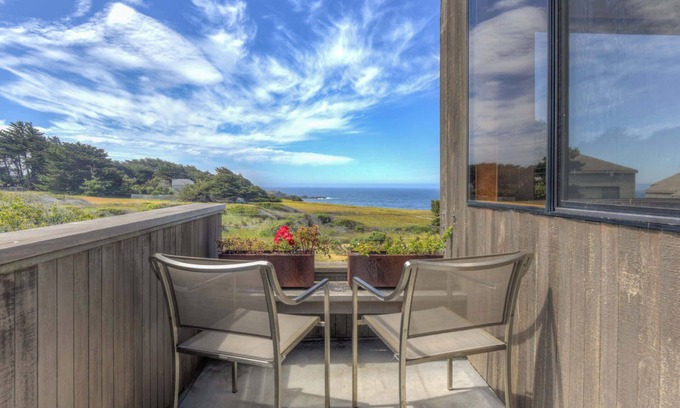 Sea Ranch House | Ocean Retreat | BBQ, Hot Tub & Ocean Views