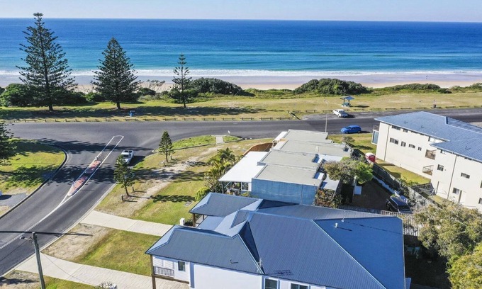 Yamba House | Ocean Spirit, 1/89 Yamba St