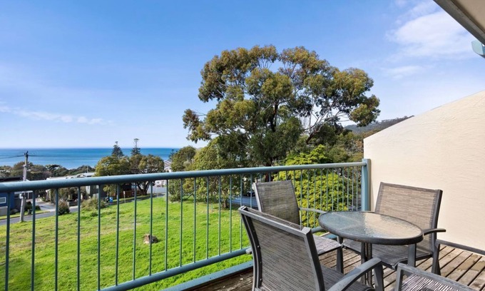 Lorne Apartment | Ocean Sun Apartment 2