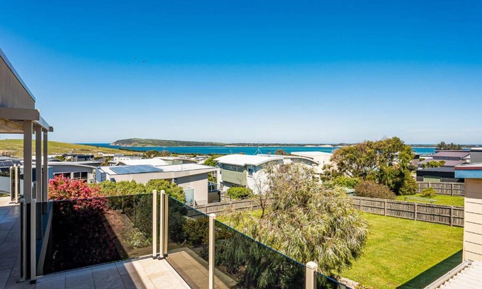San Remo House | Ocean View