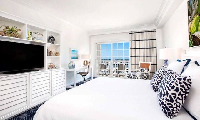 Key West Hotel | Ocean View Balcony King Room at Oceans Edge, Panoramic Water Views, Pets Welcome