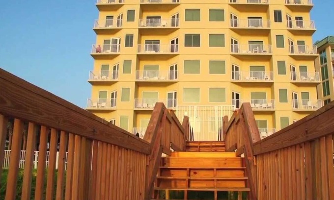 Ormond Beach Resort | Ocean View, Corner/End Unit, Large Balcony, 1 BDRM/Bath, Sleeps 4