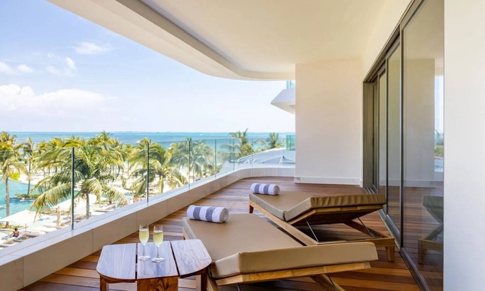Playa Mujeres Hotel | ✩ Ocean View Corner Suite ✩ Private Jacuzzi ✩