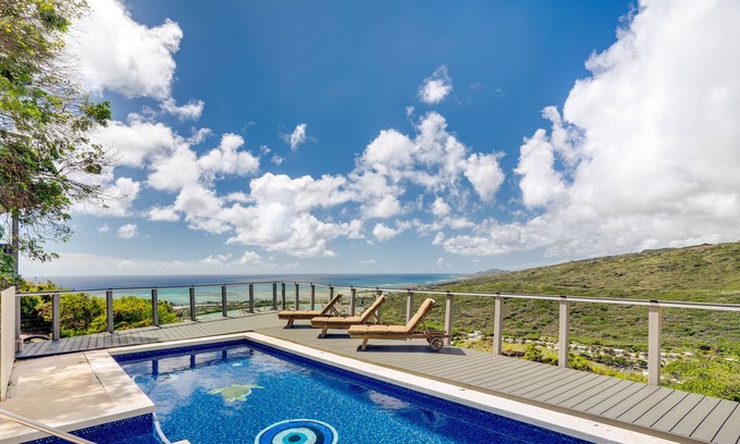 Hawaii Kai House | Ocean View Cottage if rented with Main House can sleep up to 11 guests
