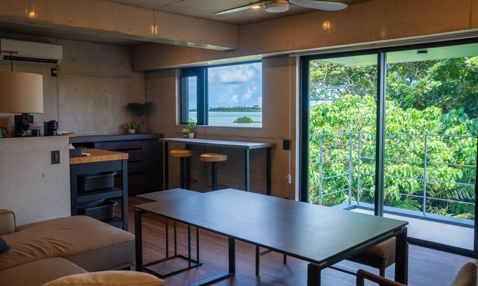 Miyakojima House | Ocean view Free minivanMaximum 8 peopleChecki/Miyakojima Okinawa