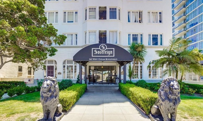 Waterfront Condo | Ocean View Getaway!