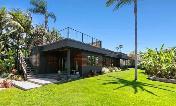 Leucadia House | Ocean View, Leucadia home with sunset Roof Deck!