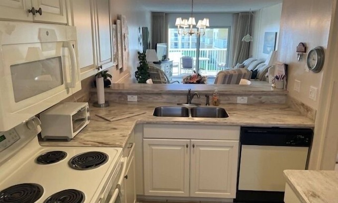 Point East Condo | Ocean View Second Floor 2/2