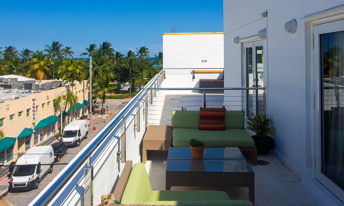 South Beach Condo | Ocean View South Beach Huge Two Story Penthouse Steps from the Beach!