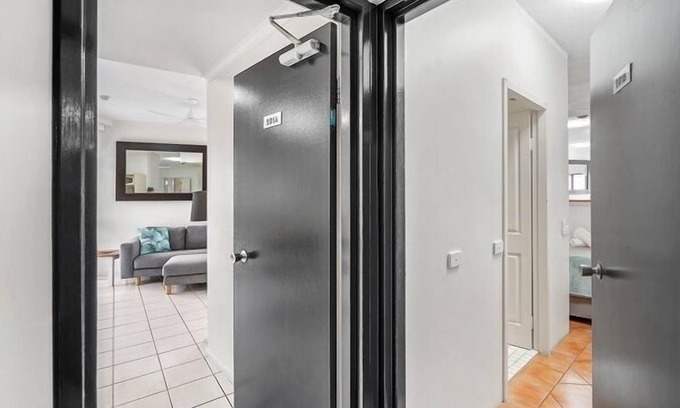 Trinity Beach Apartment | Ocean Views for the Whole Family