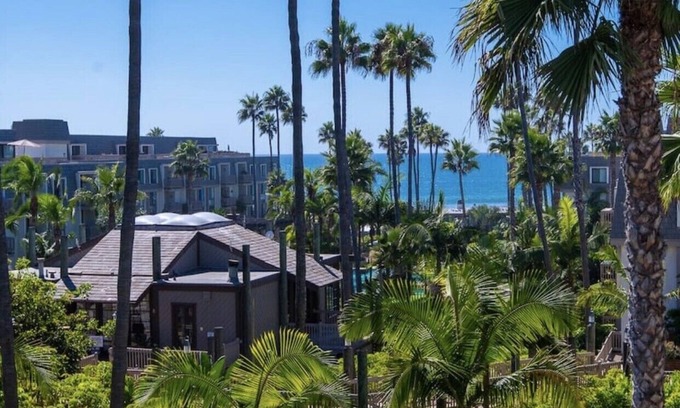 South Oceanside Condo | Ocean Views from Patio on the Pacific!