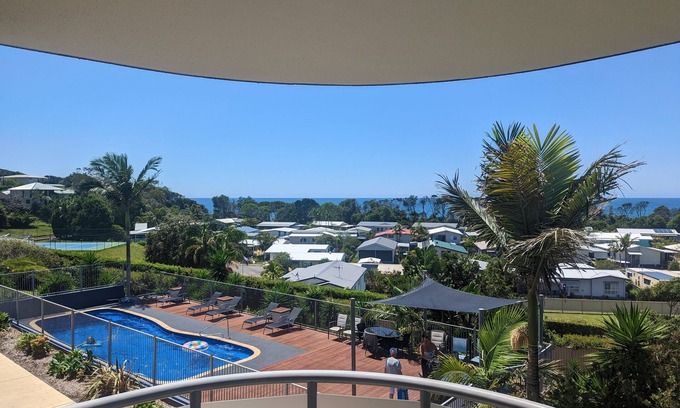 Red Head Apartment | Ocean Views from The Cove