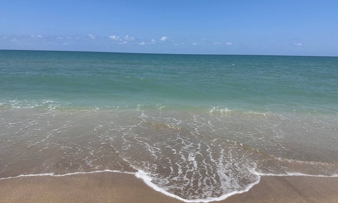 Stuart Apartment | OCEAN VIEWS! OCEAN VIEWS!- BREATHTAKING DIRECT BEACHFRONT CONDO 2/2