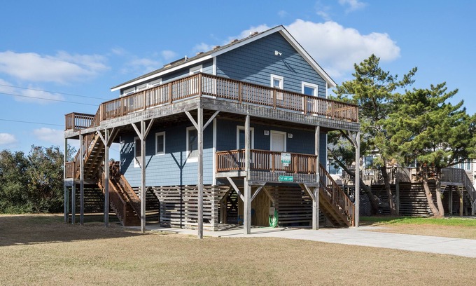 South Nags Head House | Ocean Views, Short Stroll to Beach, Bring Fido, Quiet Neighborhood, Perfect for the Family.