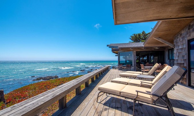 San Simeon House | Oceanfront, Classic, Vintage Nautical Cambria at it's BEST! Fabulous Views!