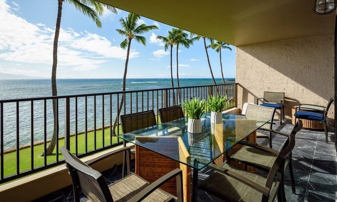 Maalaea Condo | Oceanfront Corner Unit | Stunning Views & Comfort
