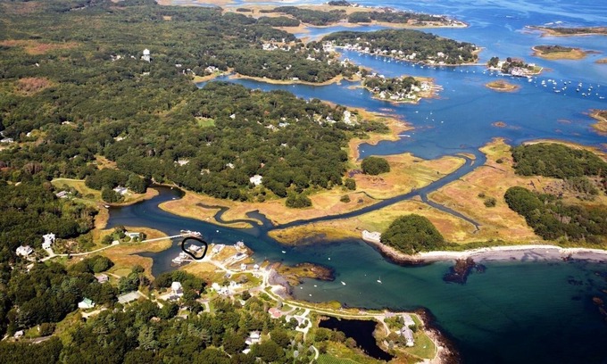 Kennebunkport Cottage | Oceanfront Cottage