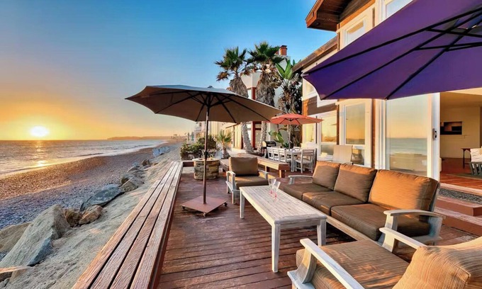Capistrano Beach House | Oceanfront Family Home with Firepit on the Sand