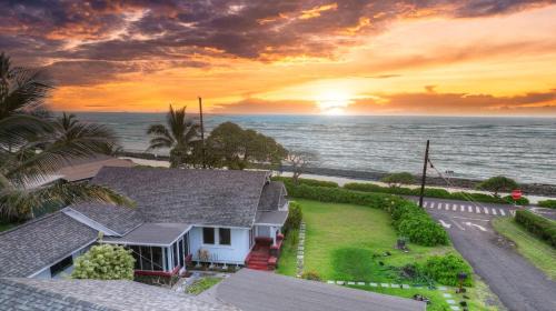 Kapaa House | OceanFront Kauai - Harmony TVNC 4247