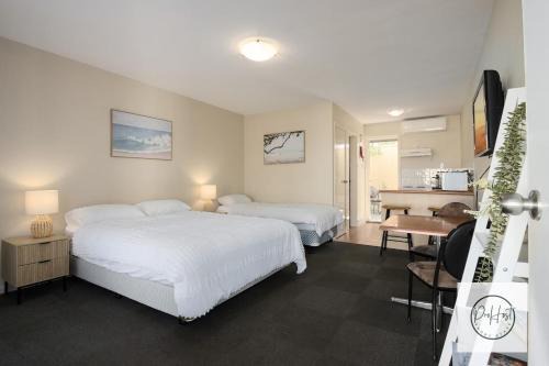 Bunbury Apartment | Oceanfront Oasis