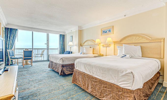 Ortona Park Hotel | Oceanfront studio with kitchenette, gym & high-speed WiFi