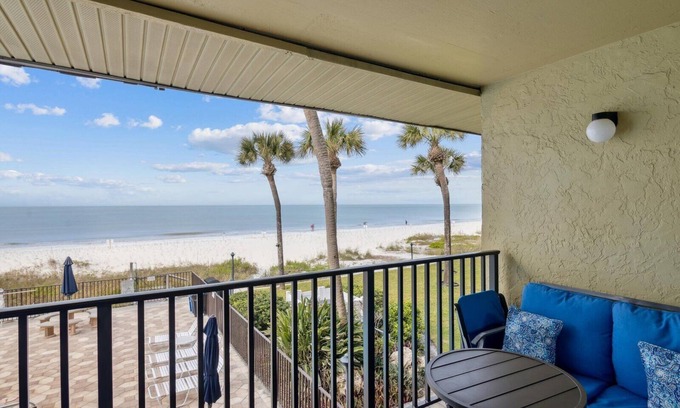 Indian Rocks Beach Condo | Oceanfront View, Spacious Townhouse, Heated Pool