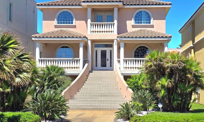 South Padre Island House | Oceanview Castle-50% off! Direct-to-Beach, 4300sqft, 6 Bdrms w/6 ensuite baths!