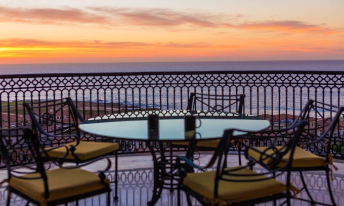 Cabo San Lucas Condo | Oceanview, Private Jacuzzi, Golf Resort Walk to Beach