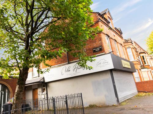 New Lodge Hotel | Ocho Homes Lux By Eight Continents, Belfast
