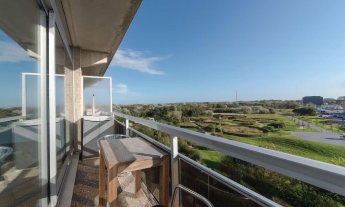 Bredene Apartment | Ochtendstemming by Interhome