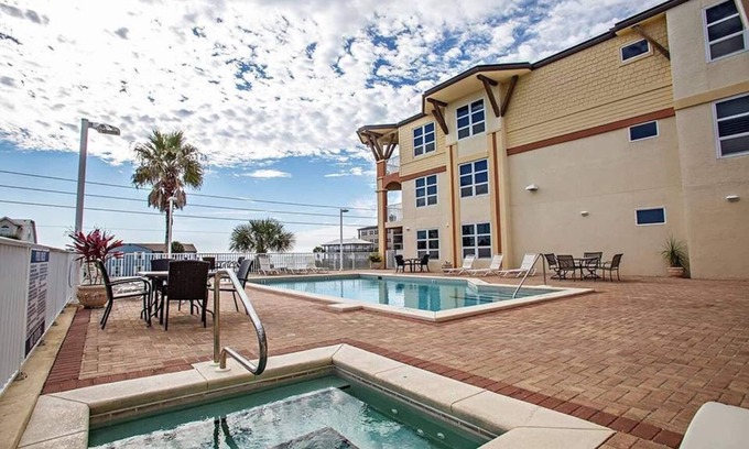 Mexico Beach Condo | Oct 11-18 Reduced! Oceanview Condo, Heated Pool, Hot Tub & Sauna!