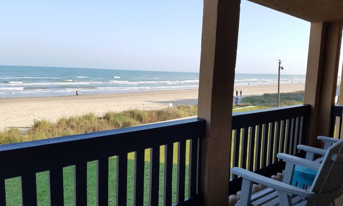 South Padre Island Condo | "OCTOBER" 2025-SPECIAL" 100% Beachfront View 100% Remodeled Condo