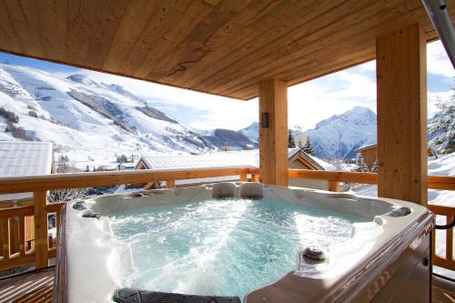 Les Deux Alpes Ski Chalet | Odalys Chalet L'Ours Polaire