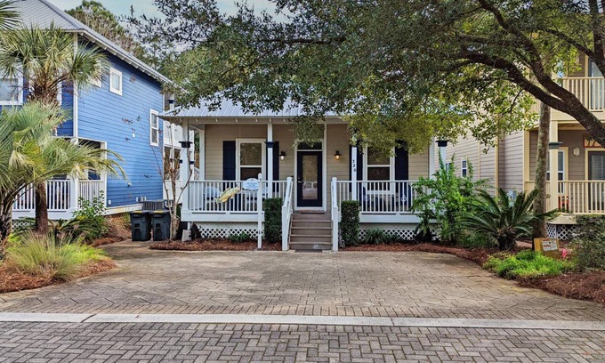 Santa Rosa Beach House | Off The Hook- Dog Friendly- 4 Bikes!