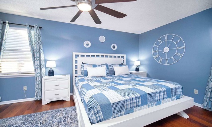 Westside House | ~Ol' Glory Sleeps 13 Heated Pool by NAS Jax~