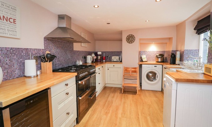 Cartmel Cottage | Old Book Shop