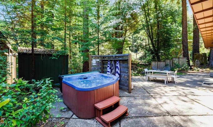 Cazadero Cabin | Old Caz Cottage ~ Stylish Mid-Century Décor Nestled Amongst the Redwoods.