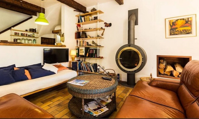 Le Gua House | Old farmhouse facing the Vercors