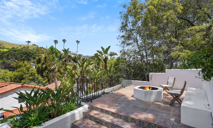 Los Feliz House | Old Hollywood Spanish home with amazing entertaining and outdoor spaces
