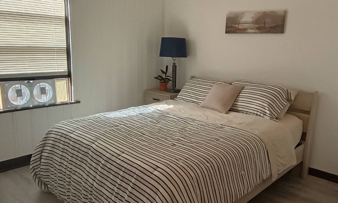 Collbran Apartment | Old Hunting Cabin Apartment on High St