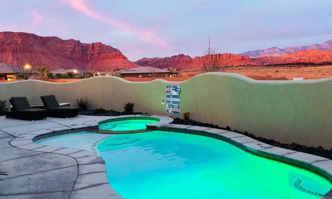 Santa Clara House | "Old Listing" Paradise Village #18