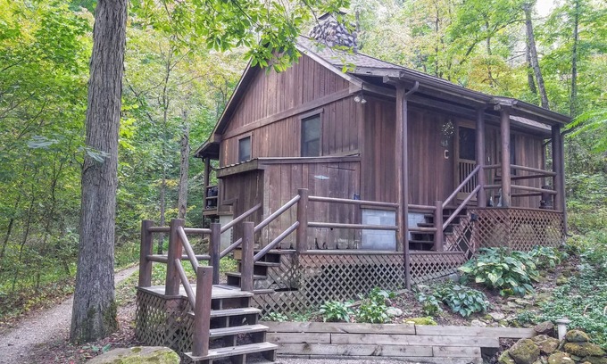 Logan Cabin | Old Man's Haven - Cabin 4