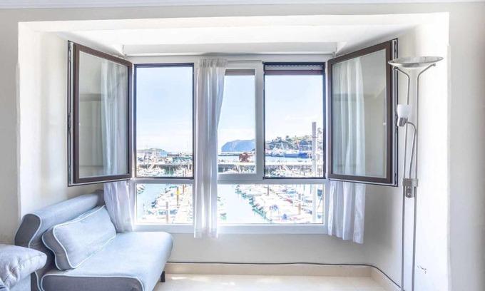 Bermeo Apartment | Old Port, apartamento con vistas al puerto