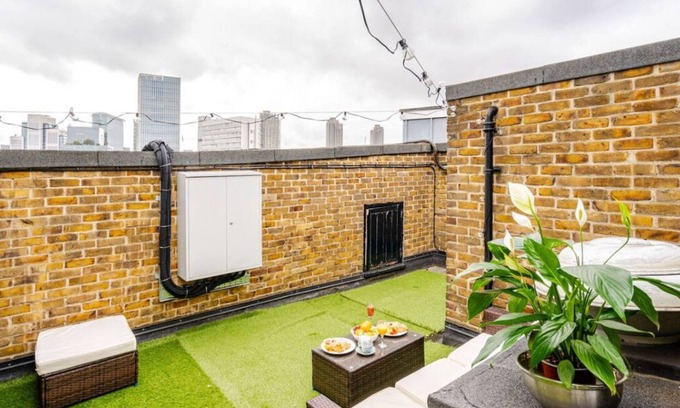 Bunhill Apartment | Old Street Rooftop Vibes up to 6 people