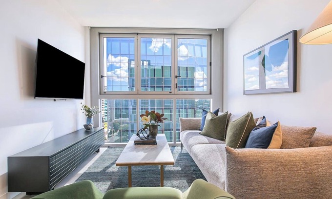 Fortitude Valley Apartment | Oliva on Brookes Chic Inner City Escape with Pool