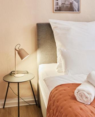 Mitte Apartment | OLIVE Apartments - 3x Kingsize Bedrooms - Free Parking