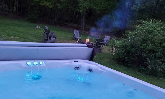 Olivebridge House | Olivebridge Oasis: Getaway with Hot Tub